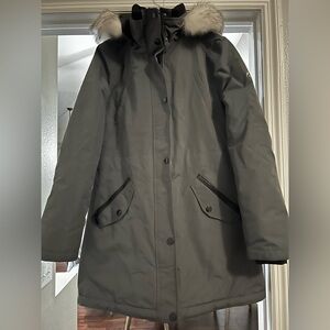 Women's Gray Ski Jacket with Fur Trim